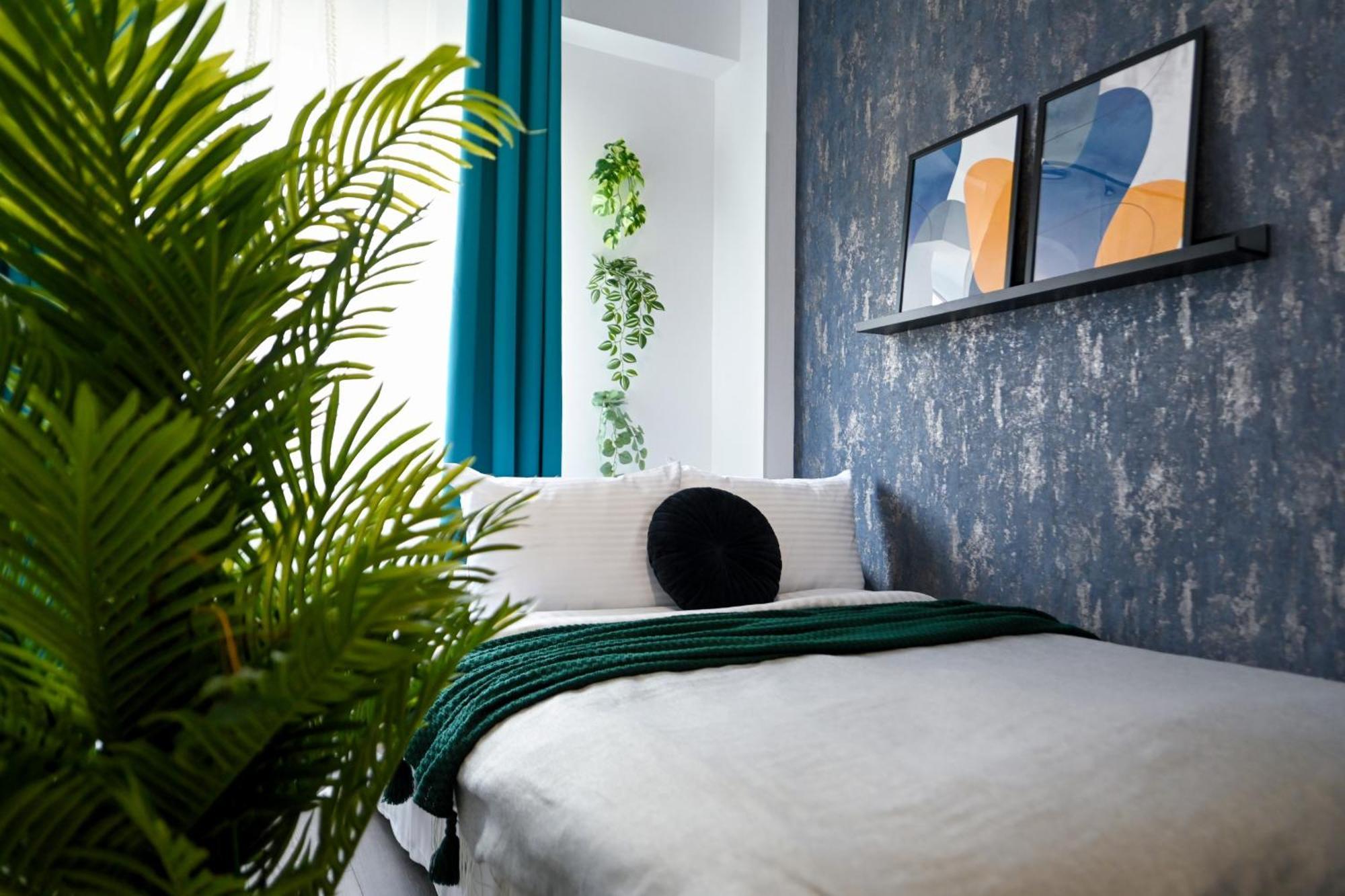 בוקרשט Old Town Charm - Modern & Comfortable Accommodation In The Heart Of The City מראה חיצוני תמונה