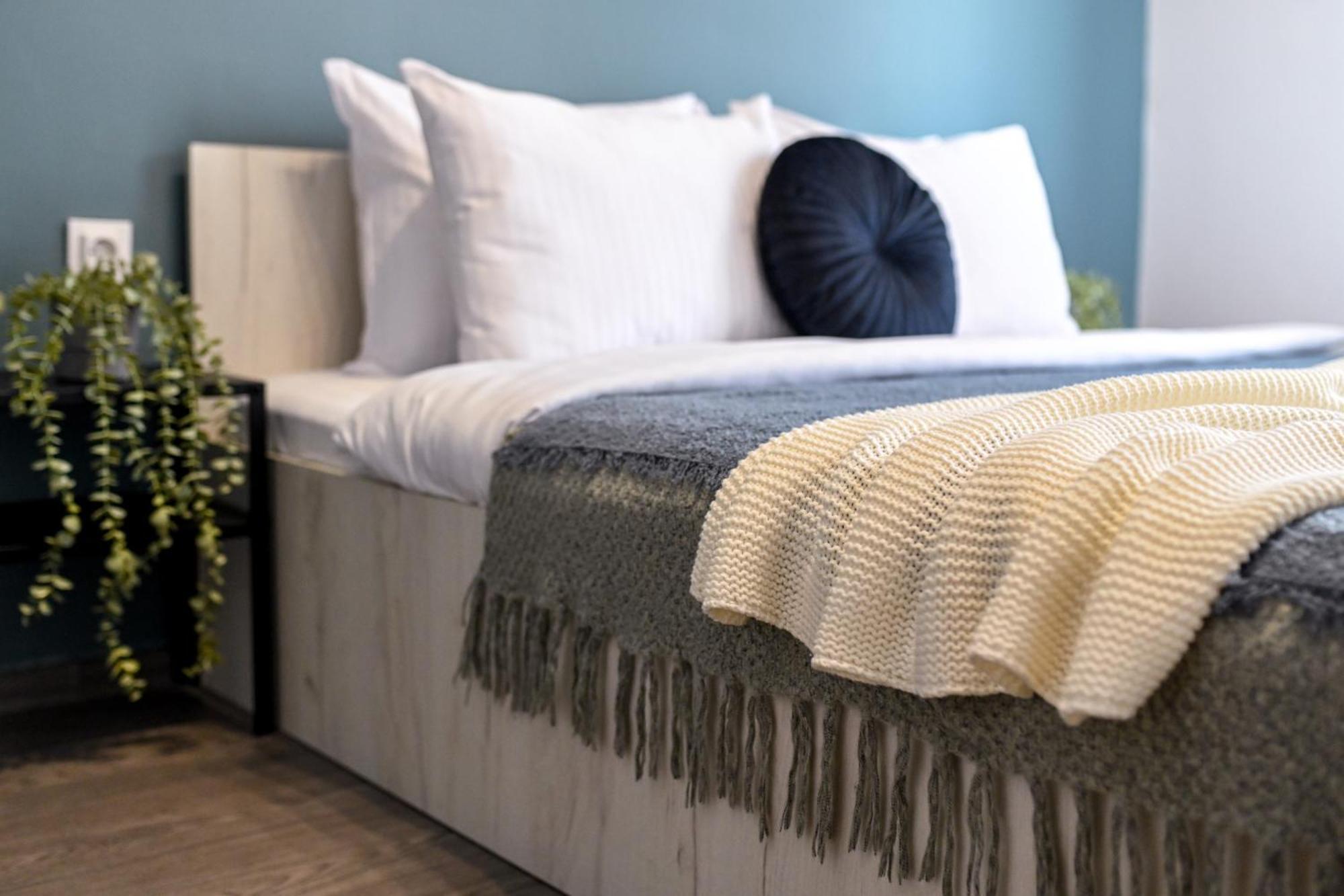 בוקרשט Old Town Charm - Modern & Comfortable Accommodation In The Heart Of The City מראה חיצוני תמונה