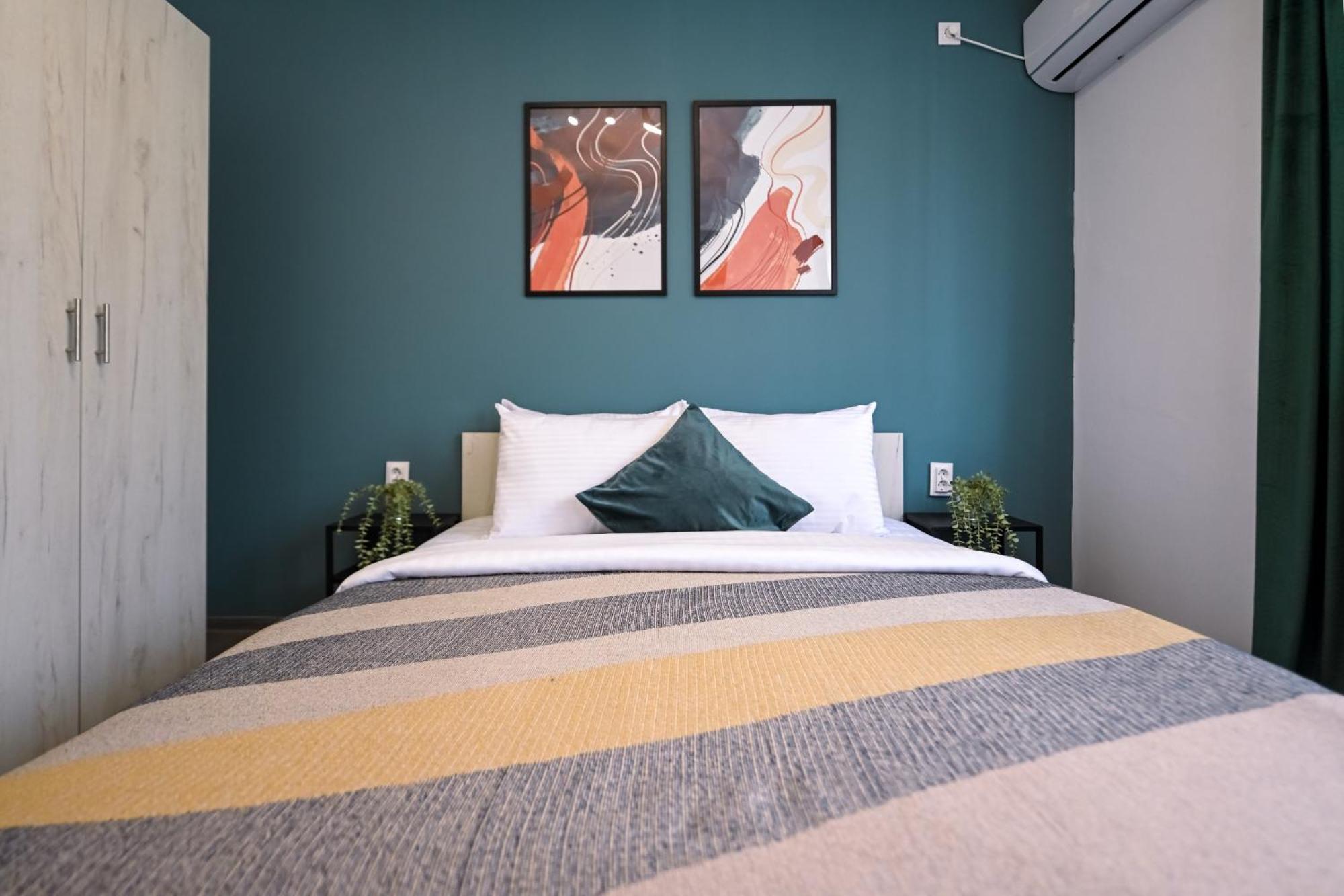 בוקרשט Old Town Charm - Modern & Comfortable Accommodation In The Heart Of The City מראה חיצוני תמונה