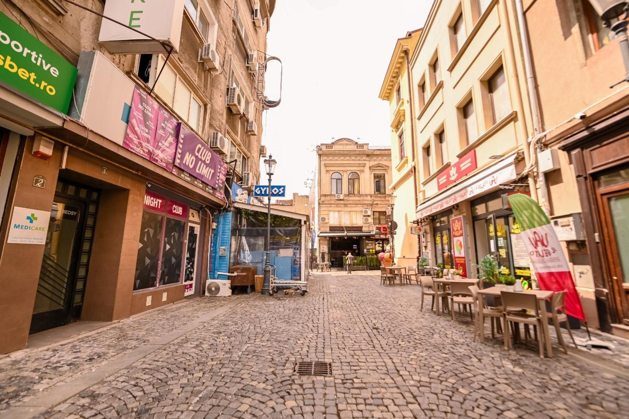 בוקרשט Old Town Charm - Modern & Comfortable Accommodation In The Heart Of The City מראה חיצוני תמונה