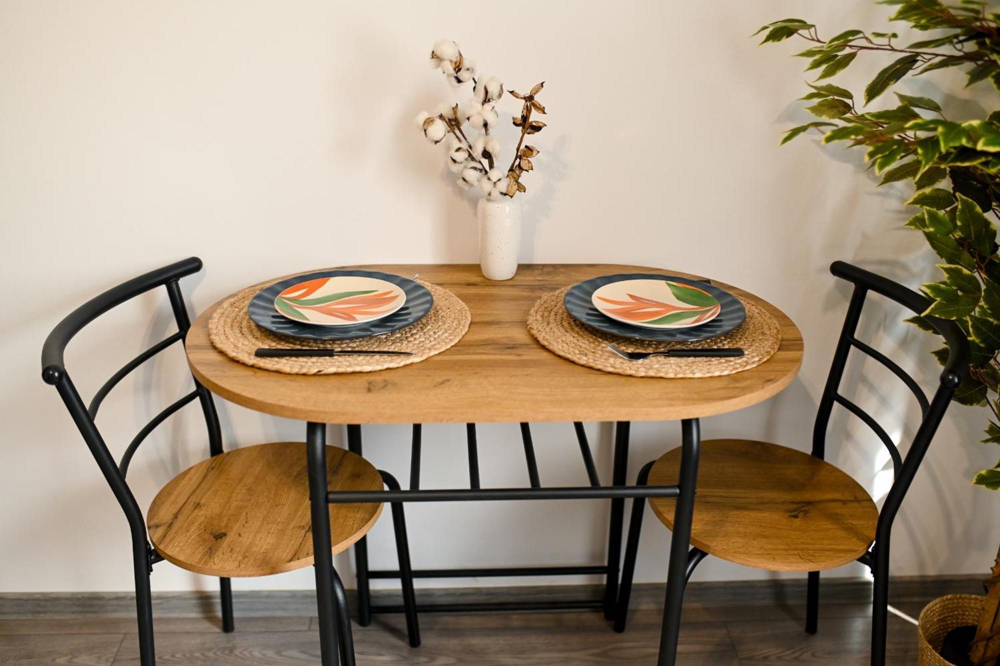 בוקרשט Old Town Charm - Modern & Comfortable Accommodation In The Heart Of The City מראה חיצוני תמונה