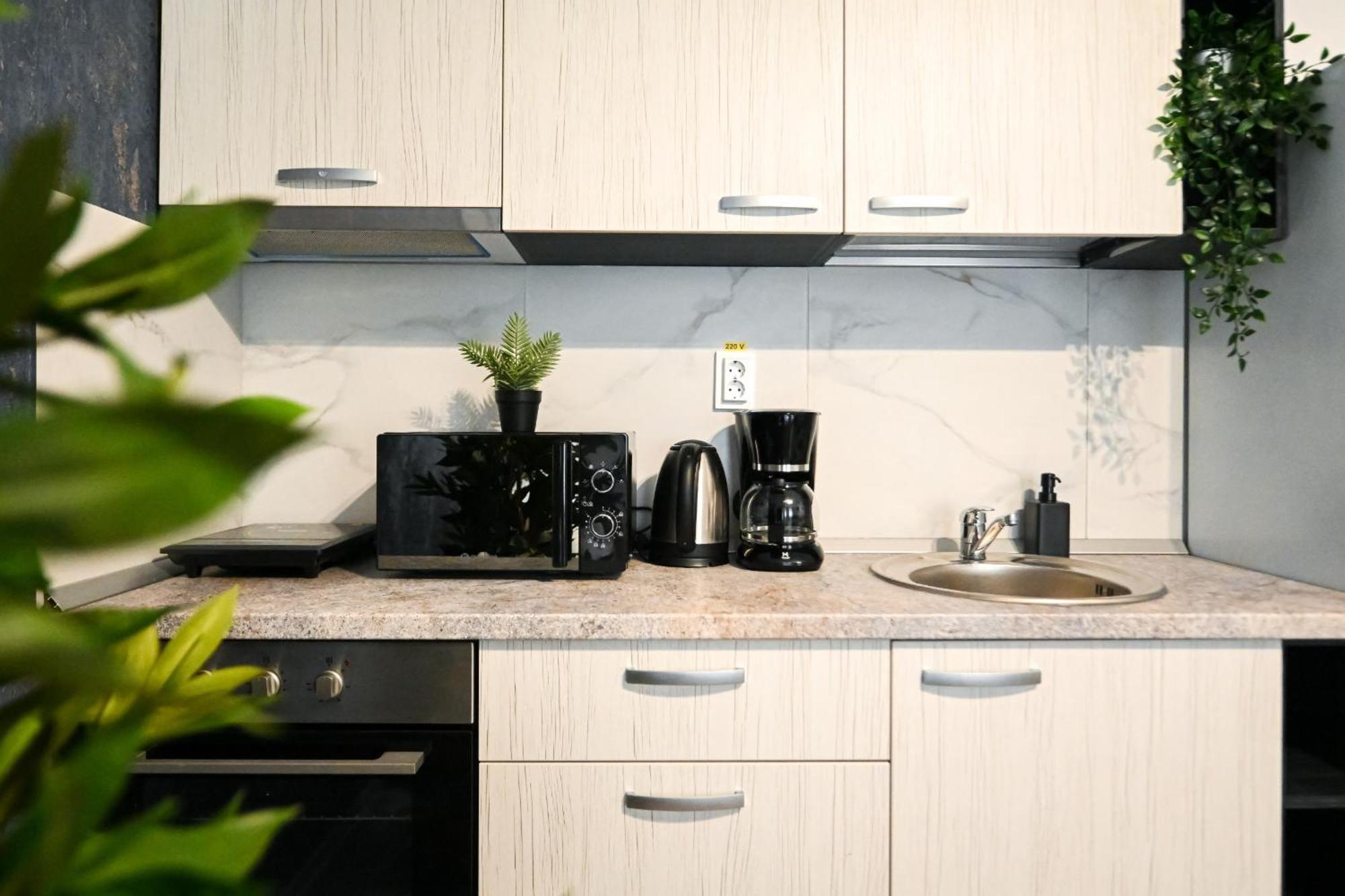 בוקרשט Old Town Charm - Modern & Comfortable Accommodation In The Heart Of The City מראה חיצוני תמונה