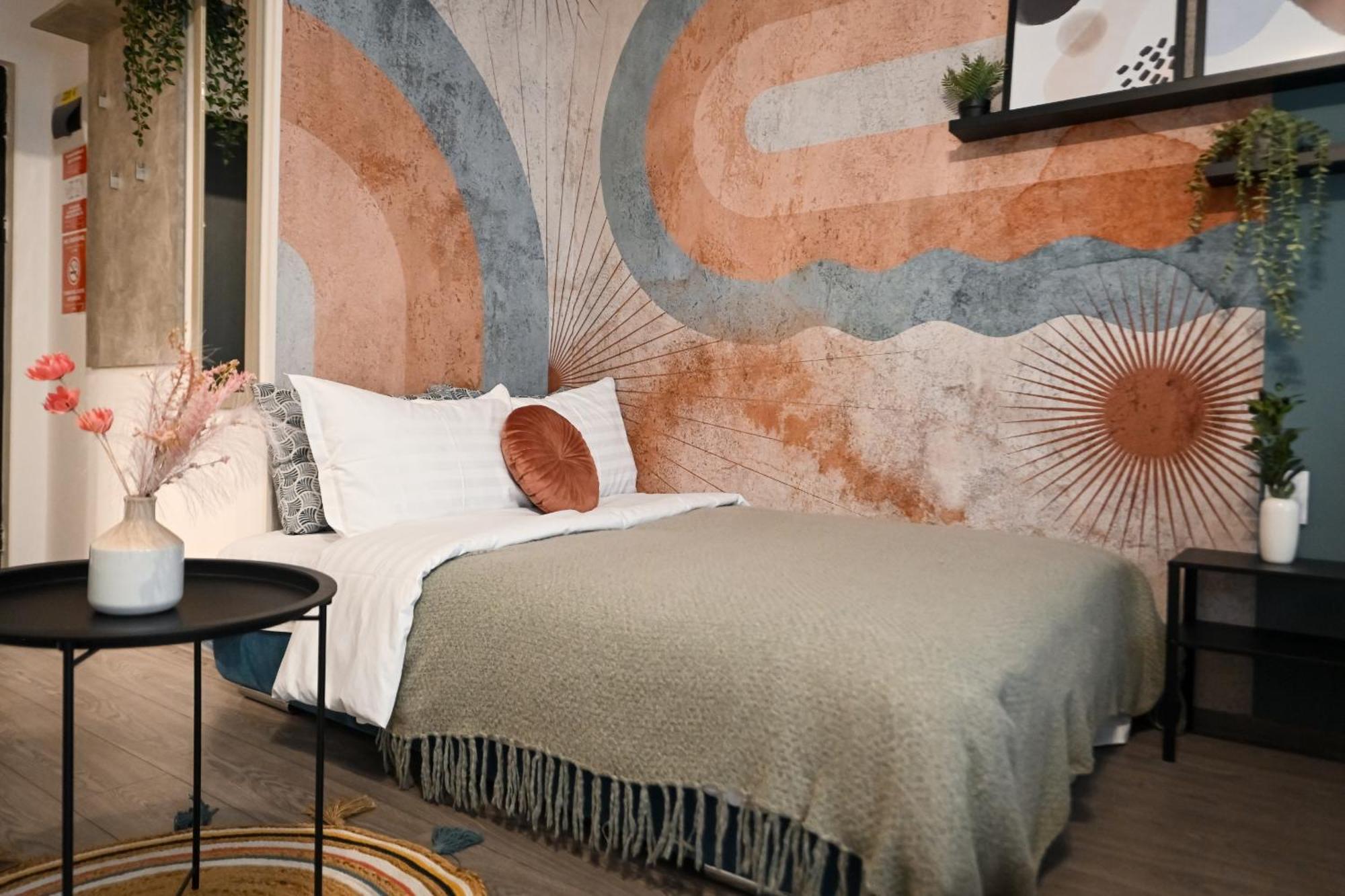 בוקרשט Old Town Charm - Modern & Comfortable Accommodation In The Heart Of The City מראה חיצוני תמונה